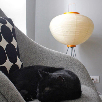 Lunora Haze | Skulptural golvlampa i rispapper i Japandi-stil