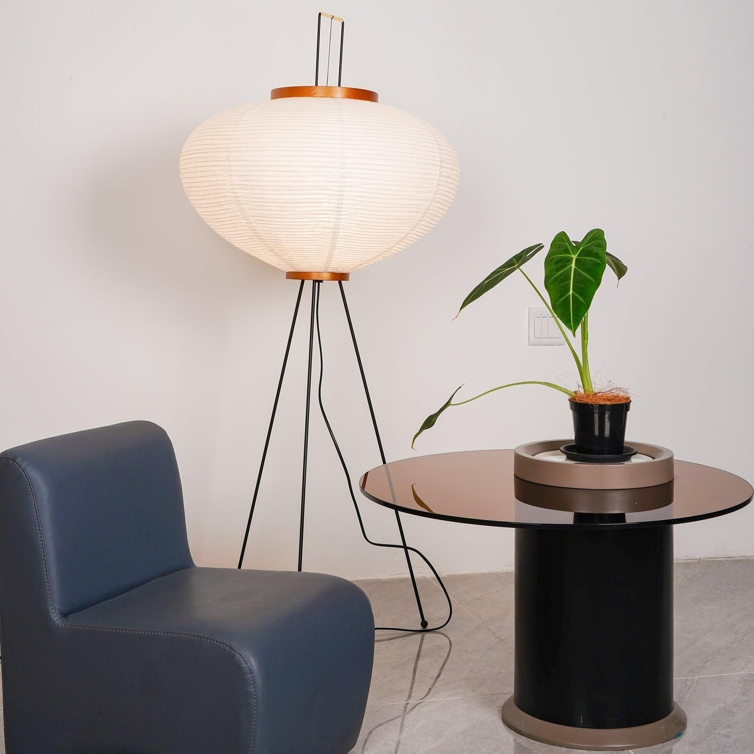 Lunora Haze | Skulptural golvlampa i rispapper i Japandi-stil