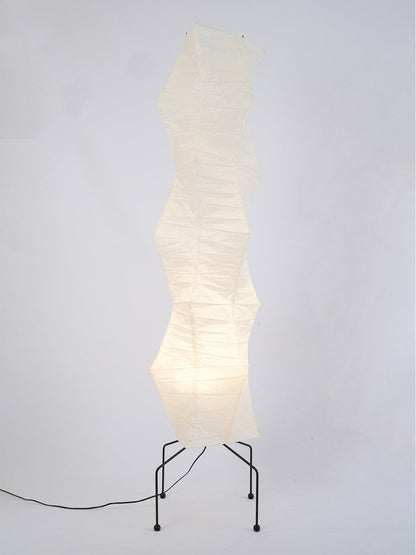 Lunora Haze | Skulptural golvlampa i rispapper i Japandi-stil