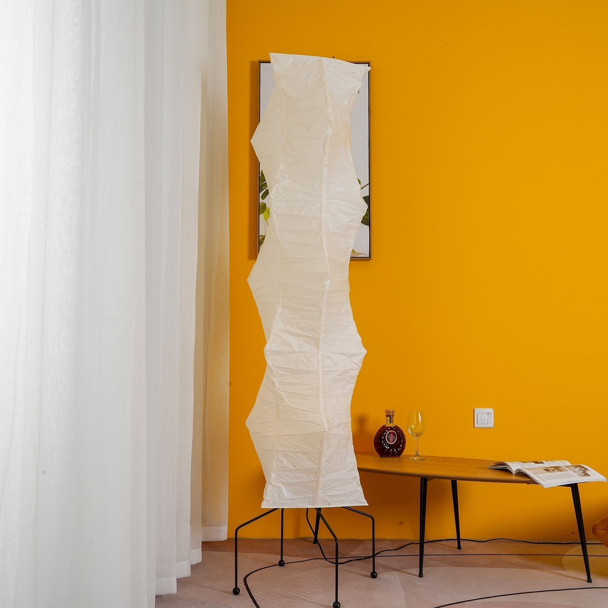 Lunora Haze | Skulptural golvlampa i rispapper i Japandi-stil
