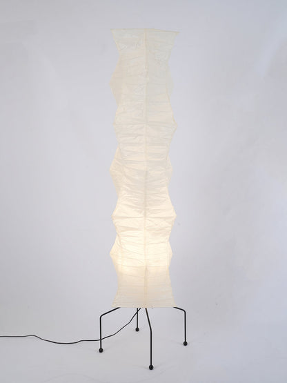Lunora Haze | Skulptural golvlampa i rispapper i Japandi-stil