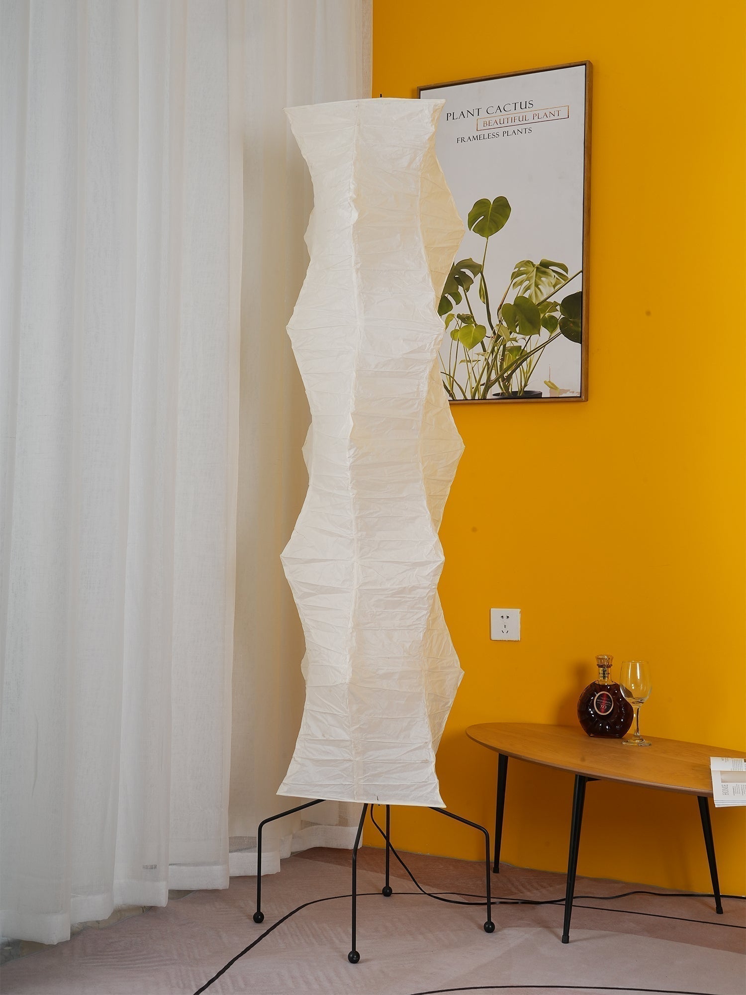 Lunora Haze | Skulptural golvlampa i rispapper i Japandi-stil