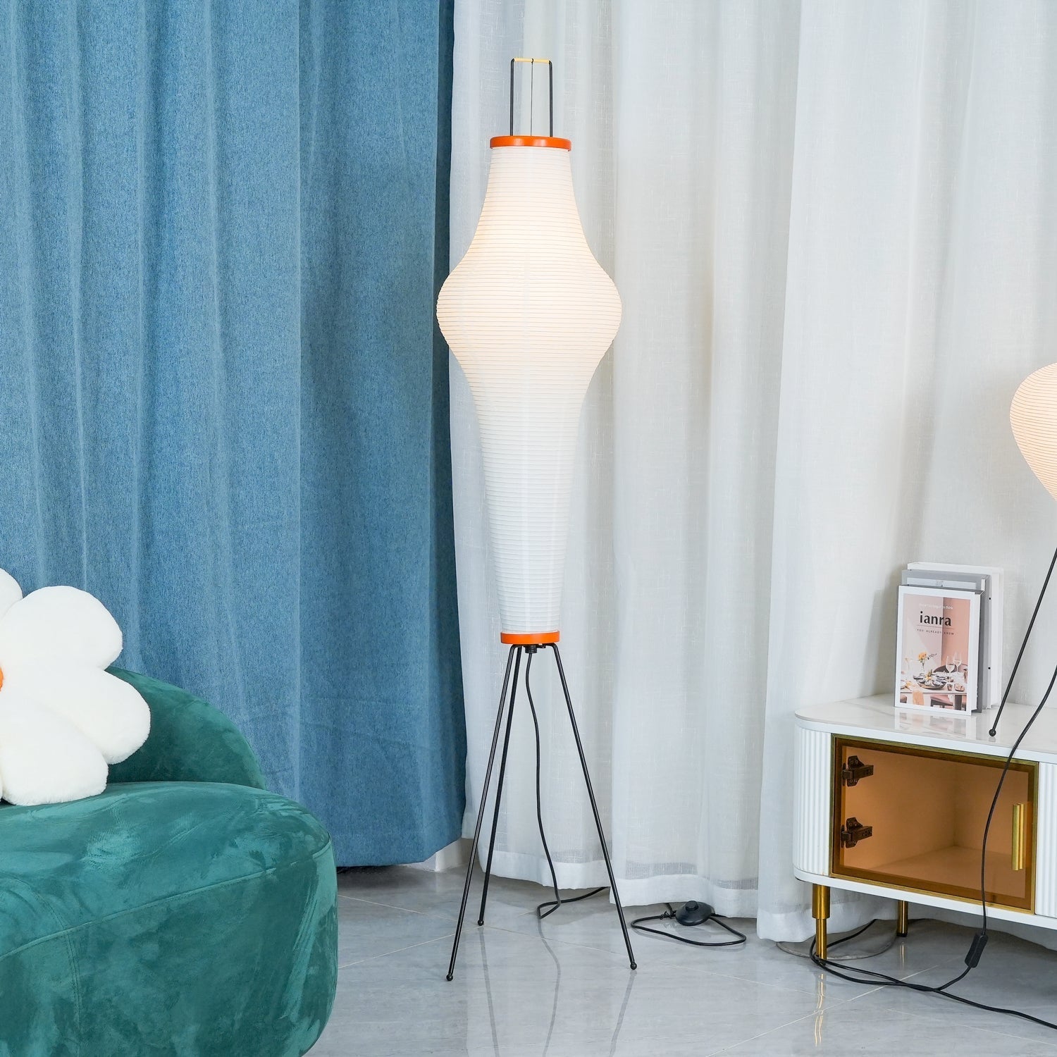 Lunora Haze | Skulptural golvlampa i rispapper i Japandi-stil