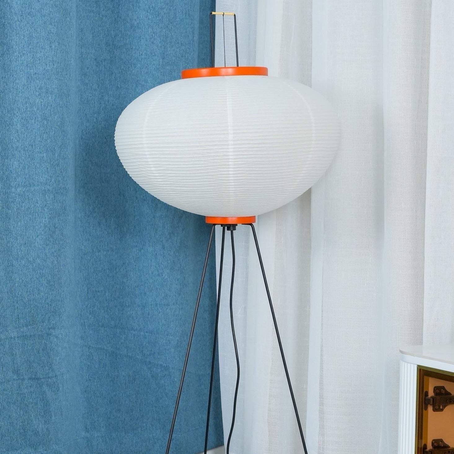 Lunora Haze | Skulptural golvlampa i rispapper i Japandi-stil