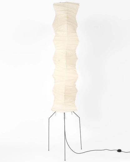 Lunora Haze | Skulptural golvlampa i rispapper i Japandi-stil