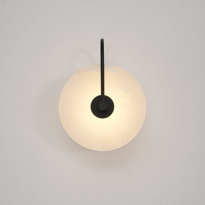 Lugnande LED Vägglampa i Alabaster