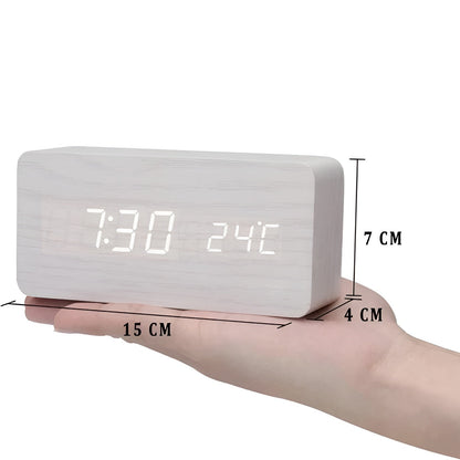 Trä-LED-klocka – Elegant väggklocka med väckfunktion | Tidös design för vardagsrum