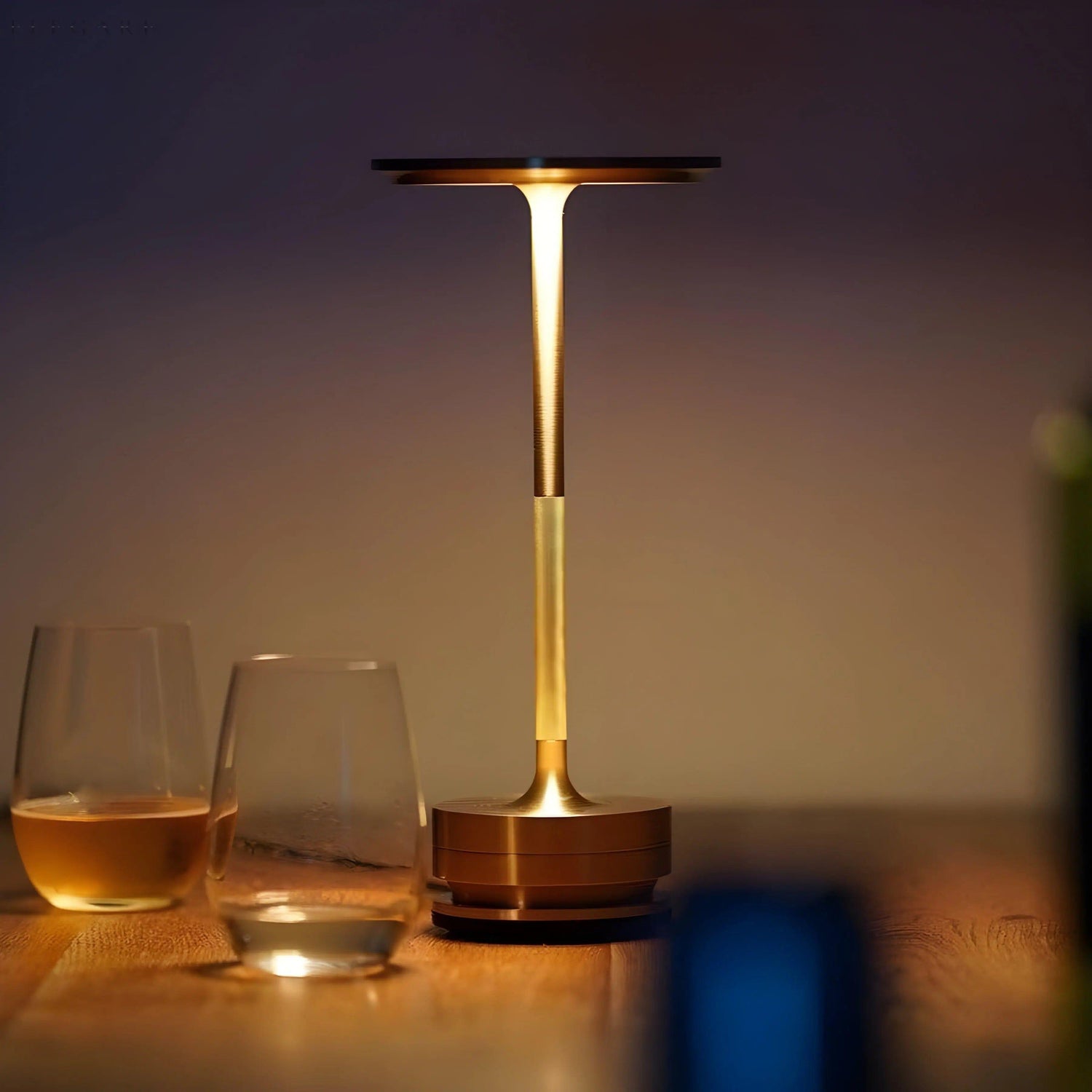 Trådlös LED Nattlampa – Elegant och Dekorativ Bordslampa för Vardagsrum eller Sovrum