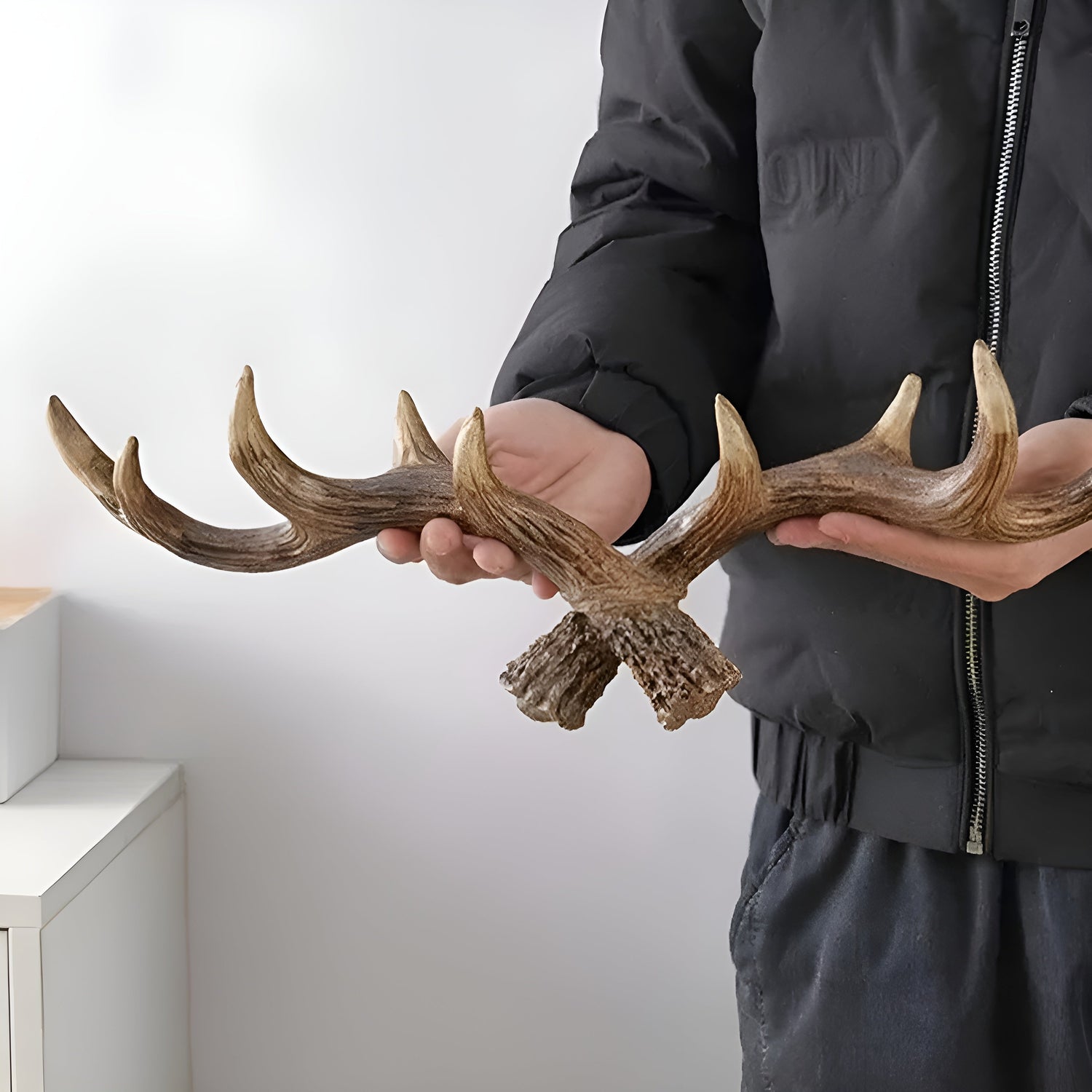 Horn väggkrok – Retrodesign för rockar och jackor | Dekorativ garderobskrok