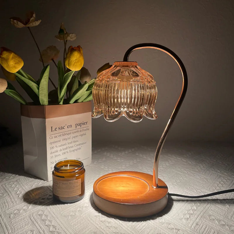 RetroGlow - Vintage Amerikansk Bordslampa med Glaslucka och Träbas