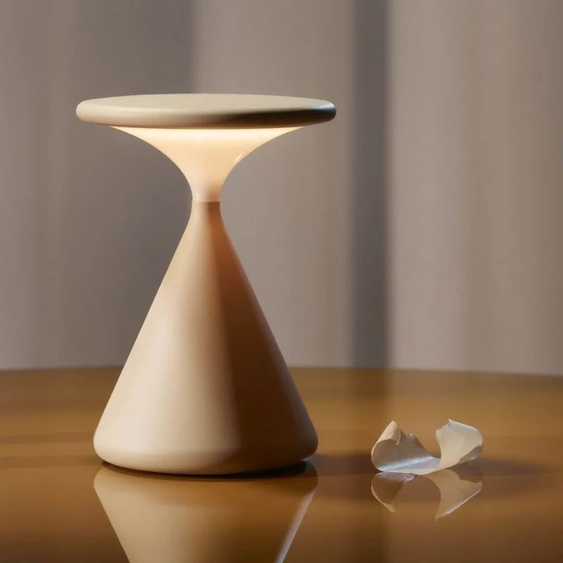 Aeron Sandglass Trådlös Bordslampa