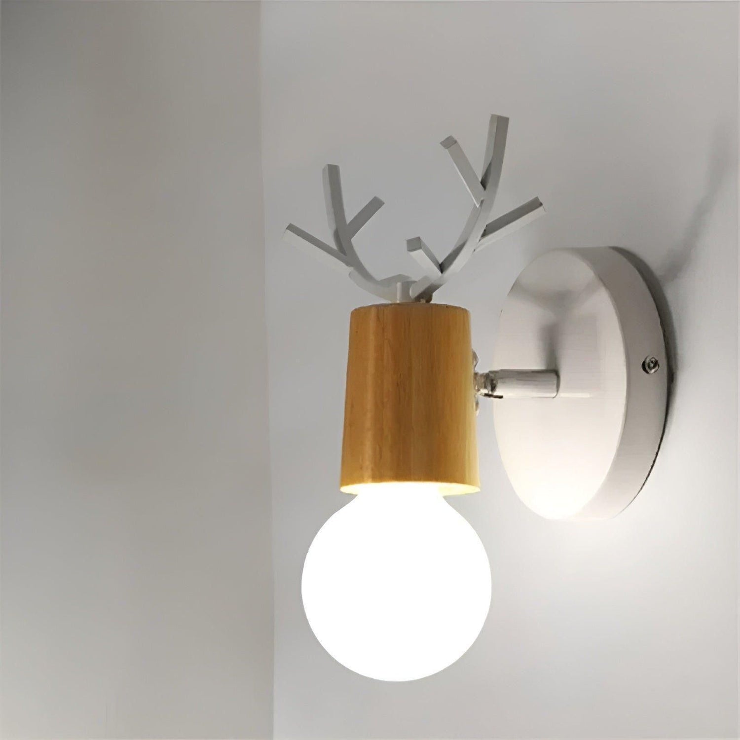 AntlerSpark Light - Nordisk Macaron Horn LED Vägglampa