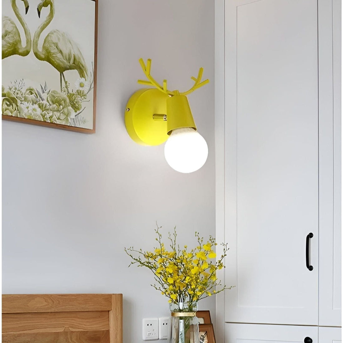 AntlerSpark Light - Nordisk Macaron Horn LED Vägglampa