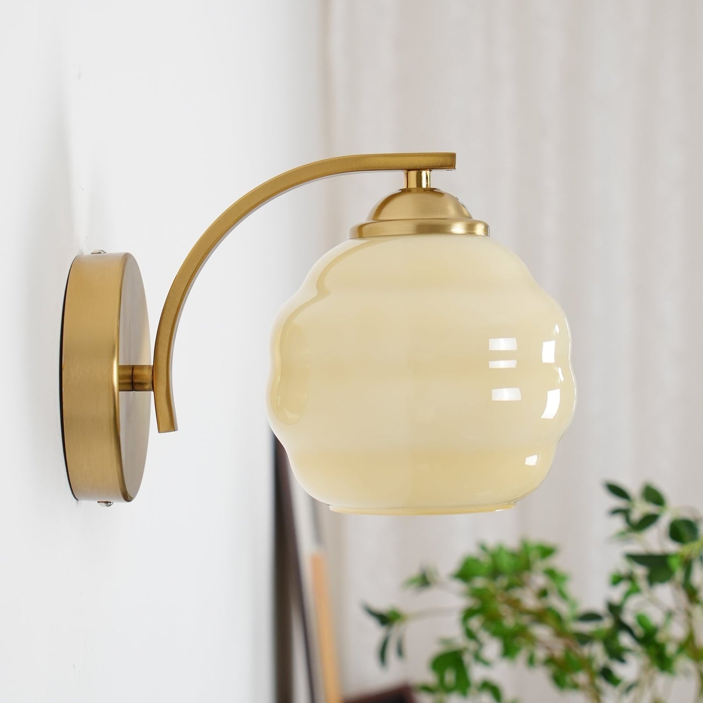 RetroLume - Art Deco lamp för tidlös elegans och mjukt omgivande belysning