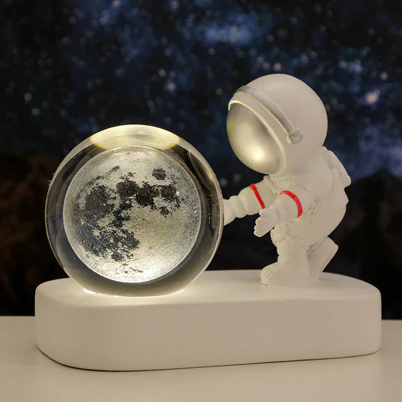Astronaut Nattlampa - Rymdlampa med LED och Kristallboll