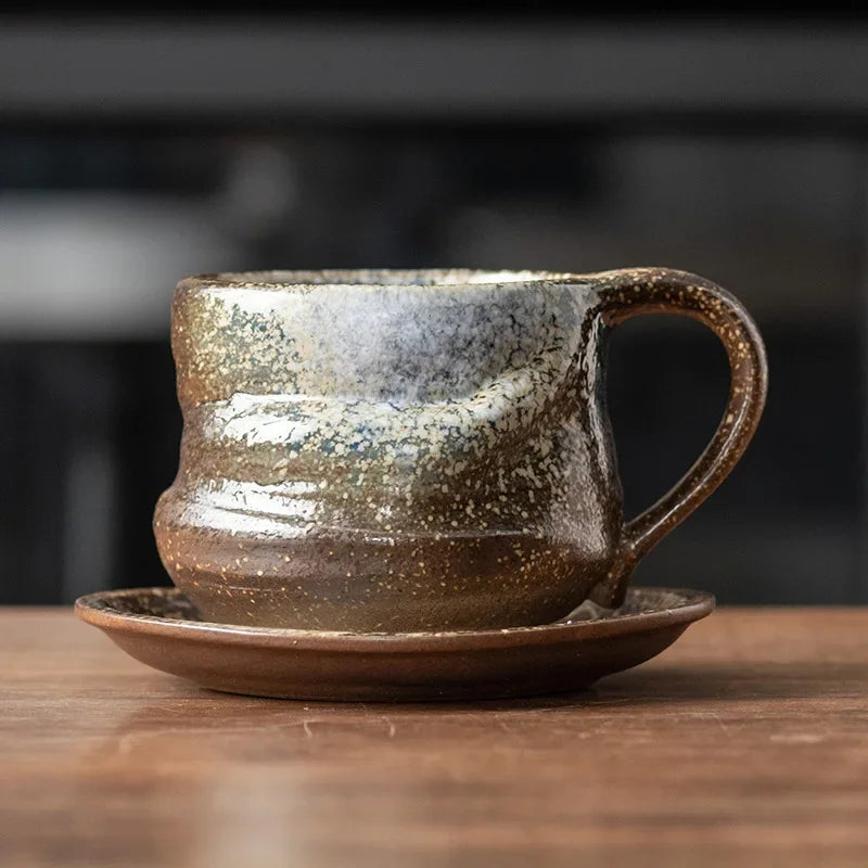 Keramisk Kaffe Muggar &amp; Fat Set | Rika Jordnära Färger | Tegel för Tegel