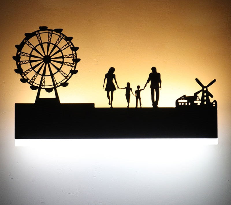 Vägglampa med mångsidig design