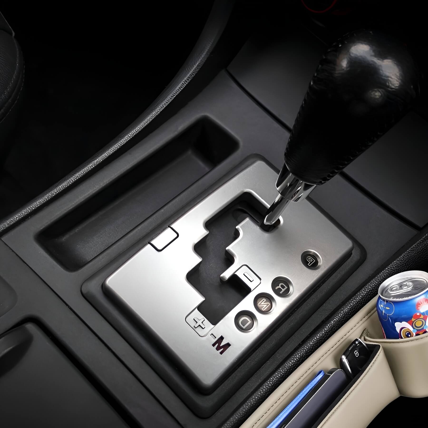 Bilstolsfickorganisatör med kopp hållare