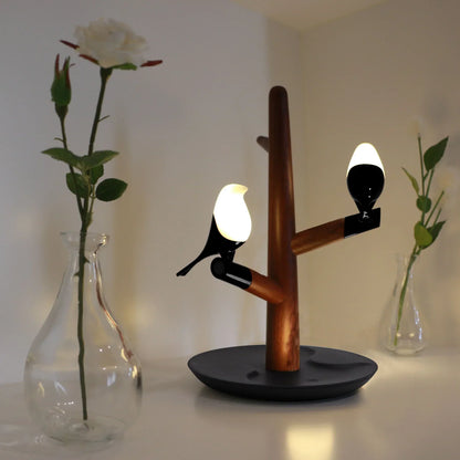 Bliss Lampa med Dubbel Trådlös Telefonladdare