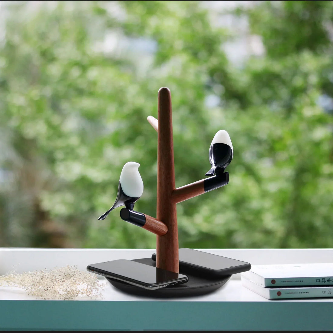 Bliss Lampa med Dubbel Trådlös Telefonladdare