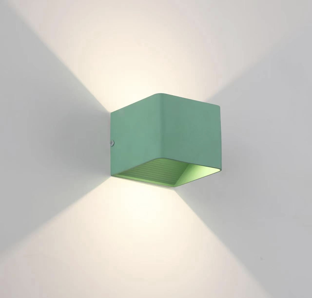 LumiBox - Modern Fyrkantig Vägglampa