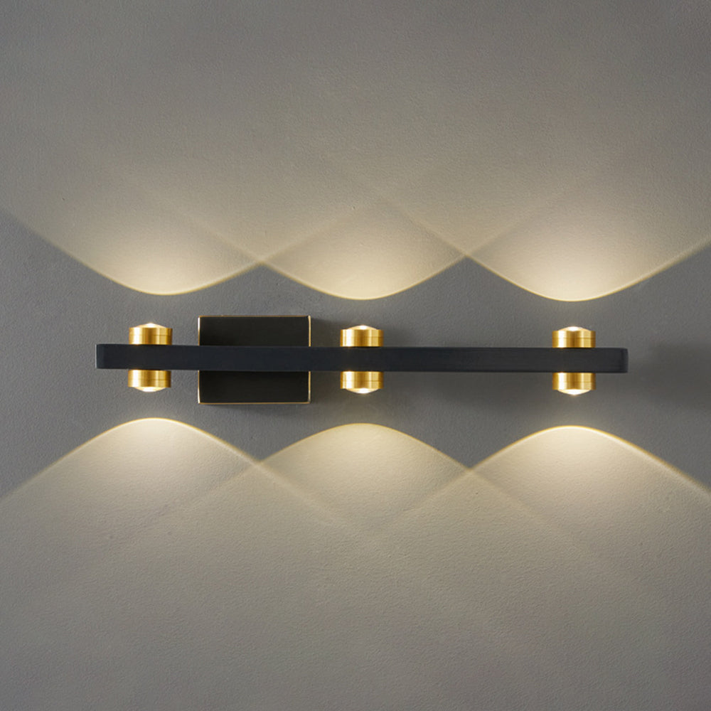 Freja - Modern LED Vägglampa, Svart/Guld, Badrum, Metall