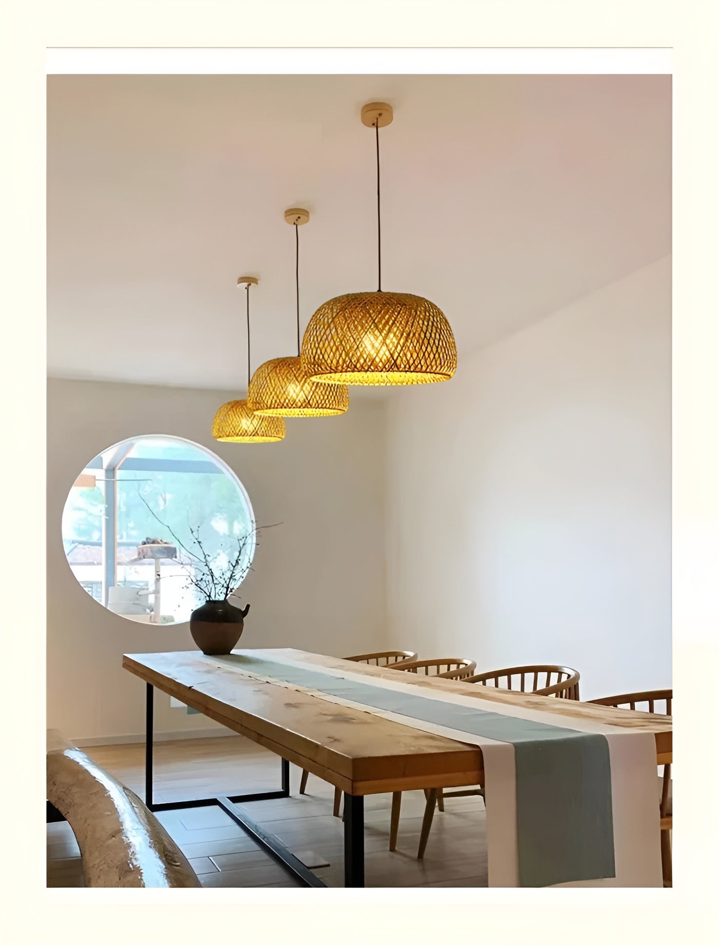 Rattanhänglampa – Stilfull bambulampa för matrum och vardagsrum