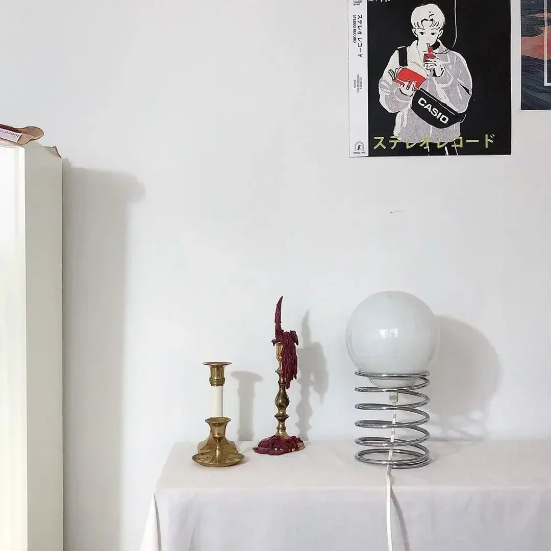 LumiMetall - Modern Metallisk Bordsbelysning med Glasdesign | Stilren Belysning