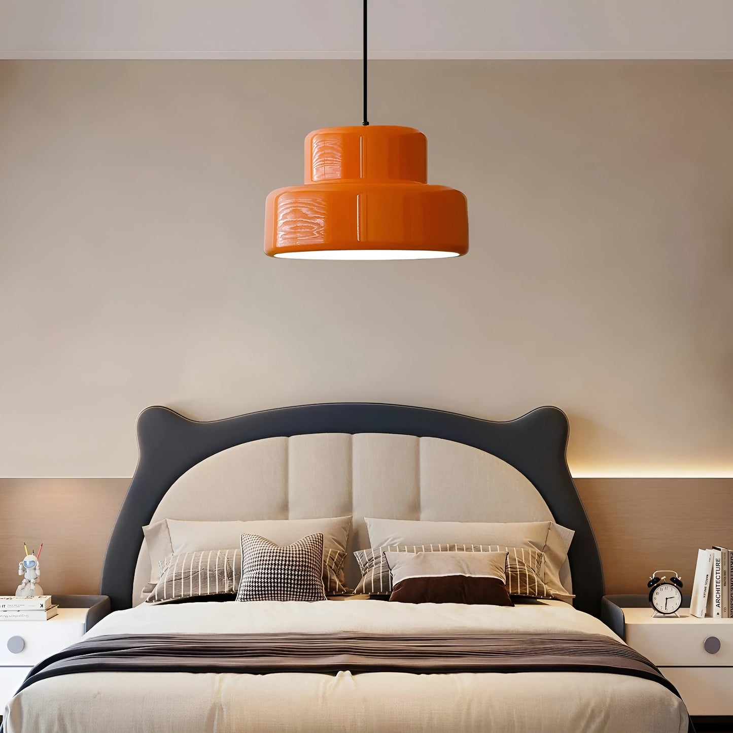 Bauhaus-hänglampa – Vintage utseende i orange | Stilig pendellampa för ditt hem