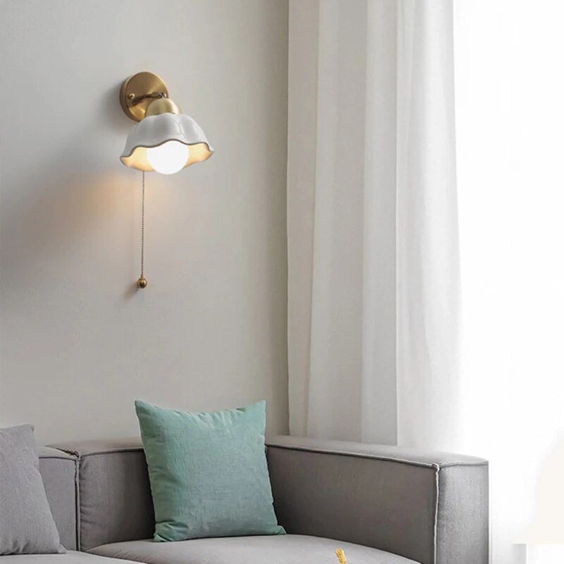 CosmicCrescent – Modern Vägglampa Med Stämningsfull Belysning