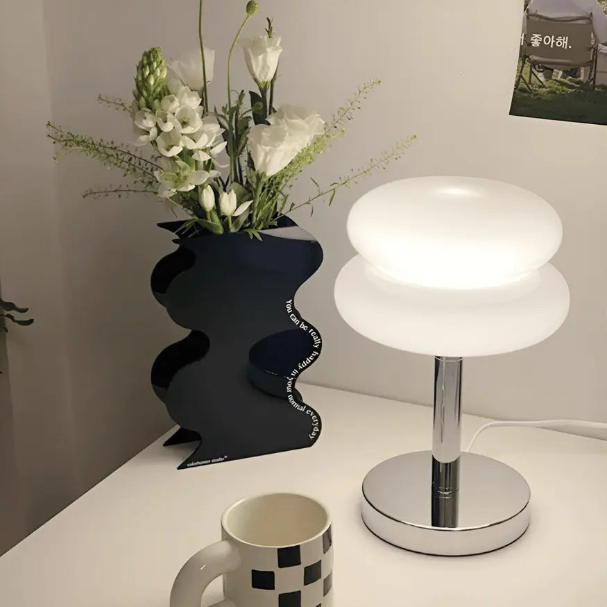 Jolie Bordslampa – Macaron Glaslampa med Elegant Design