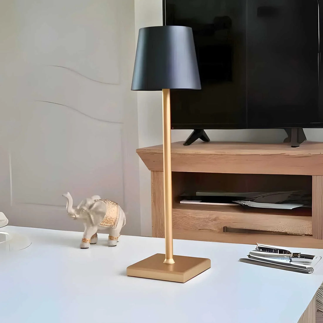 Trådlampa med dimbar belysning