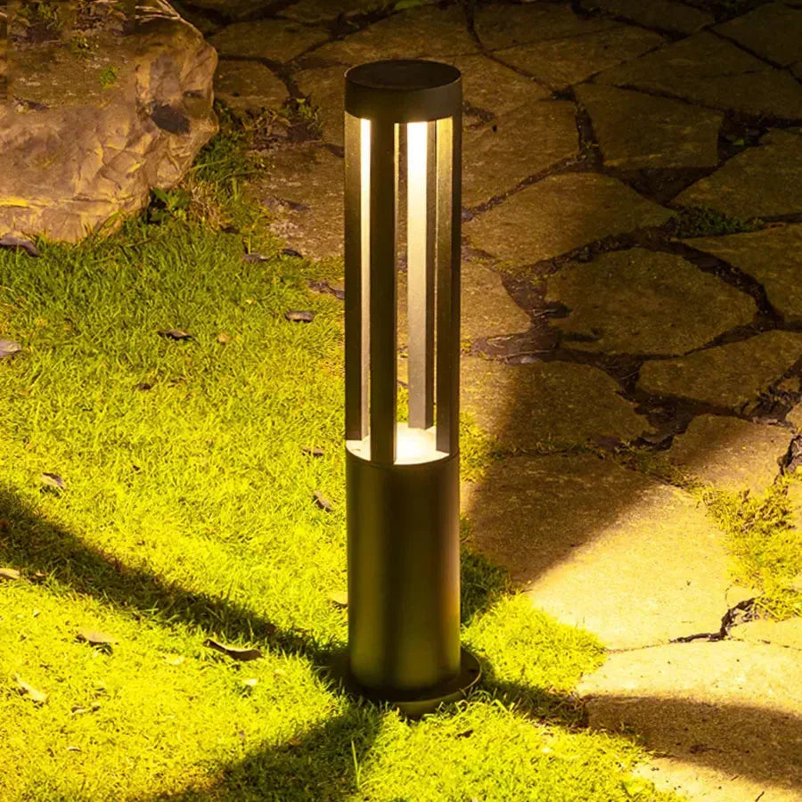 StoneGlow - LED Trädgårdspollare