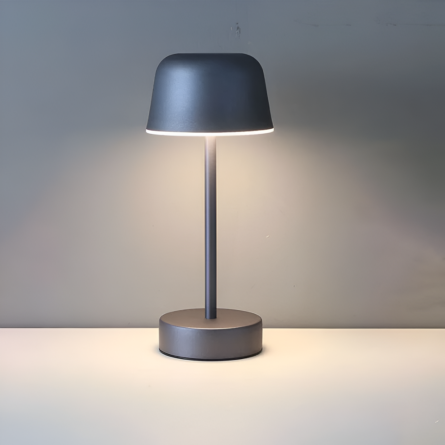 Carvallo Retro LED Bordslampa – Sladdlös och USB-laddningsbar