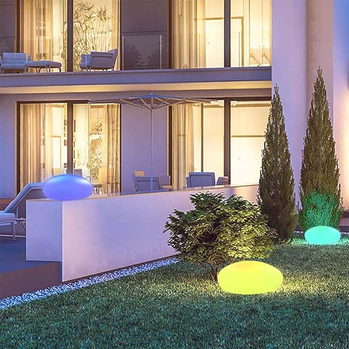 GardenGleam – Elegant gatstensinspirerad trädgårdslampa