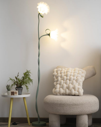 Calla Golvlampa | LED Golvlampa i blomform med dekorativ design