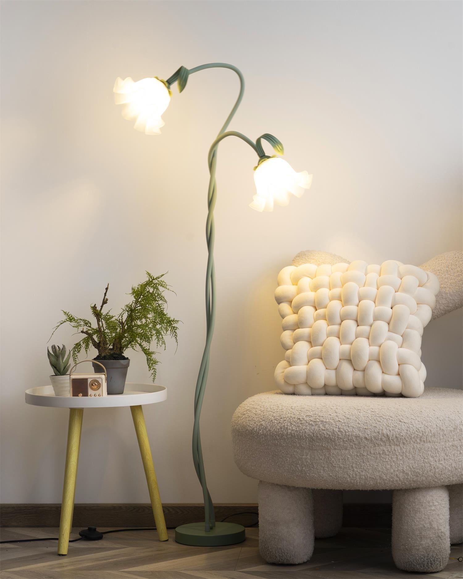 Calla Golvlampa | LED Golvlampa i blomform med dekorativ design