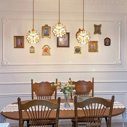 Carvallo - Hängande Lampa i Naturliga Snäckor