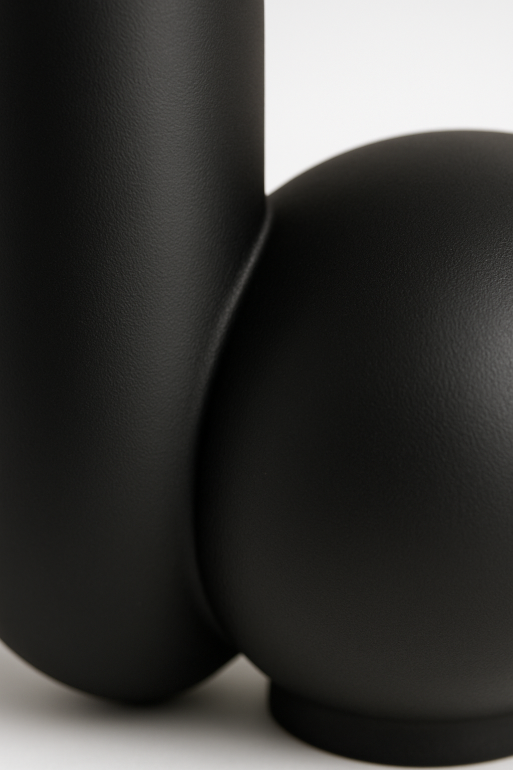 Skulptural Keramikkruka | 12&quot; Modern Dekor Accent | Monokrom Finish