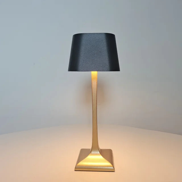 BrightCube - LED USB Fyrkantig Bordslampa