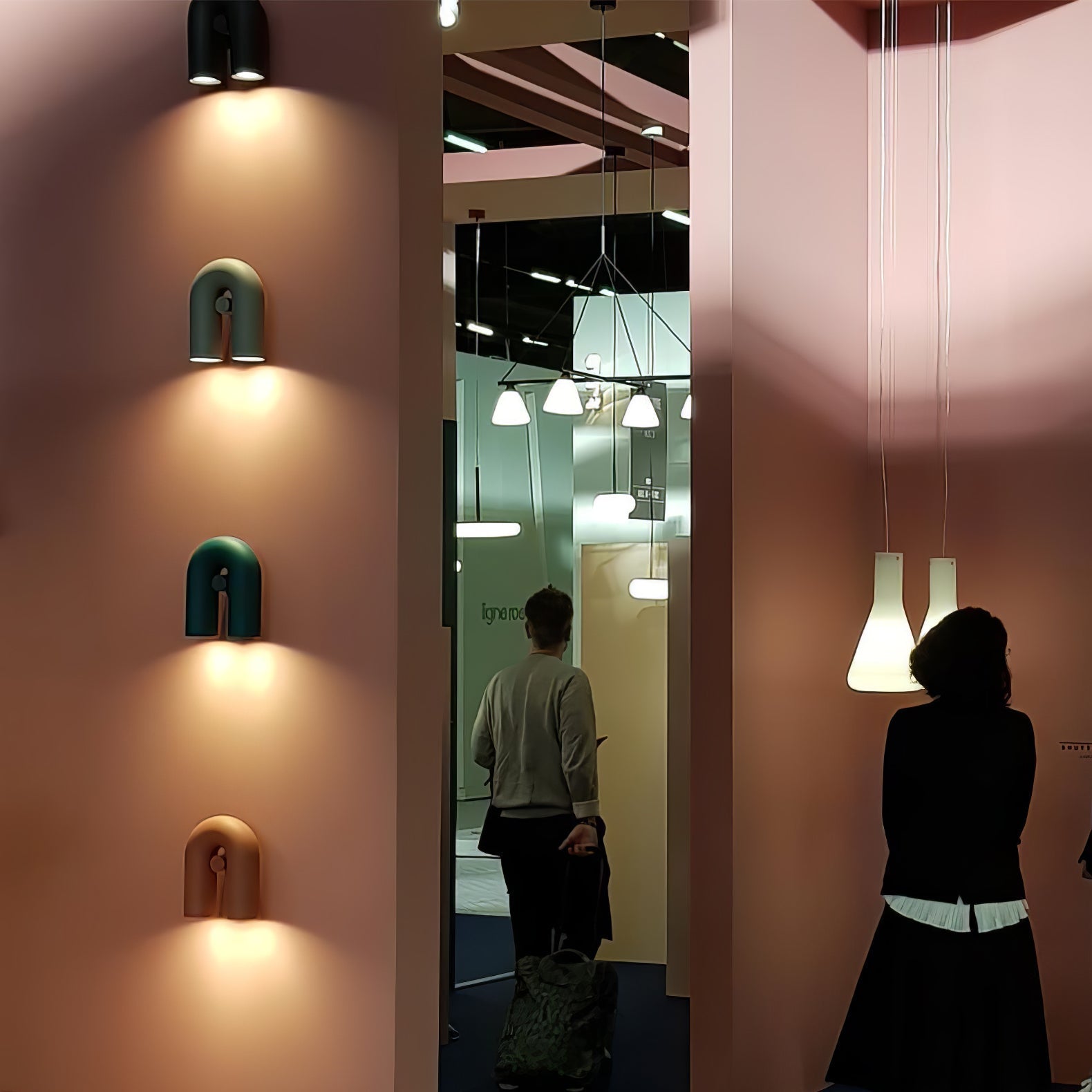 ÉclatModerne - Elegant och Modulerbar Vägglampa