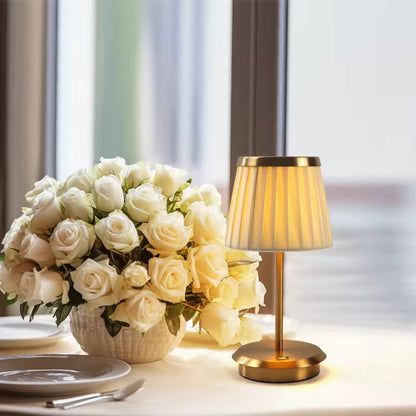 Traditionell Elegant Bordslampa