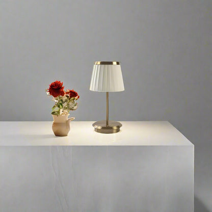 Traditionell Elegant Bordslampa