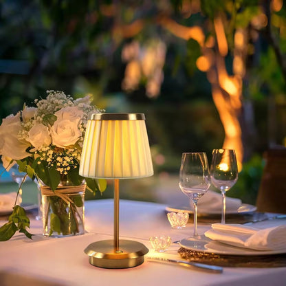 Traditionell Elegant Bordslampa