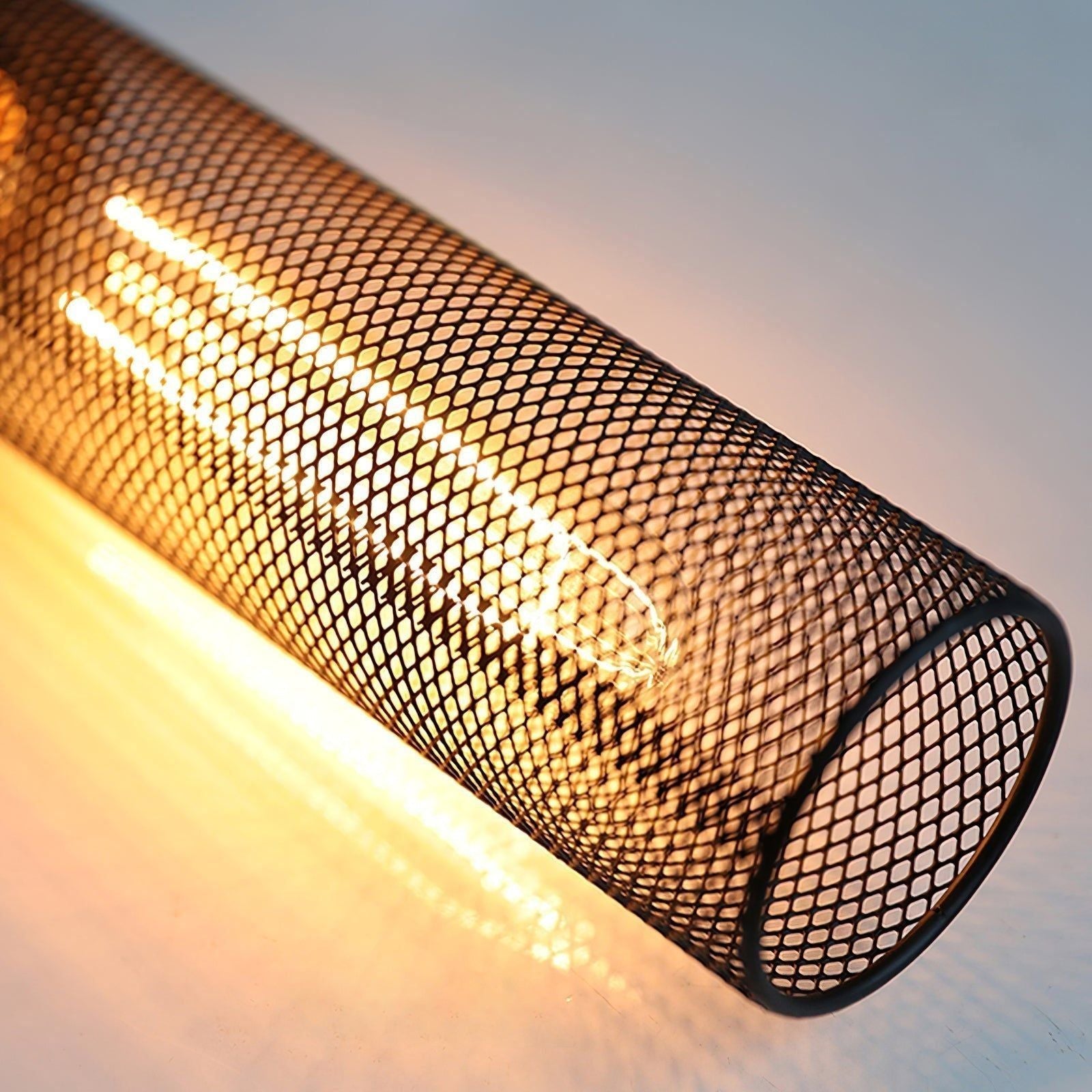 Klassisk taklampa – Dekorativ taklampa med varmt, mysigt ljus