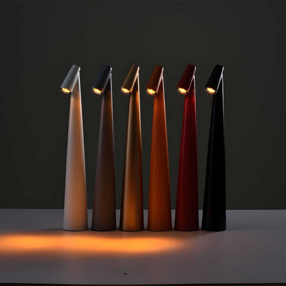 LunaSlim Elegant Bordslampa med Trådlös Funktionalitet