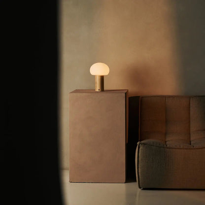 Lumari Senso | Dimbar bordslampa i trä och glas med batteri