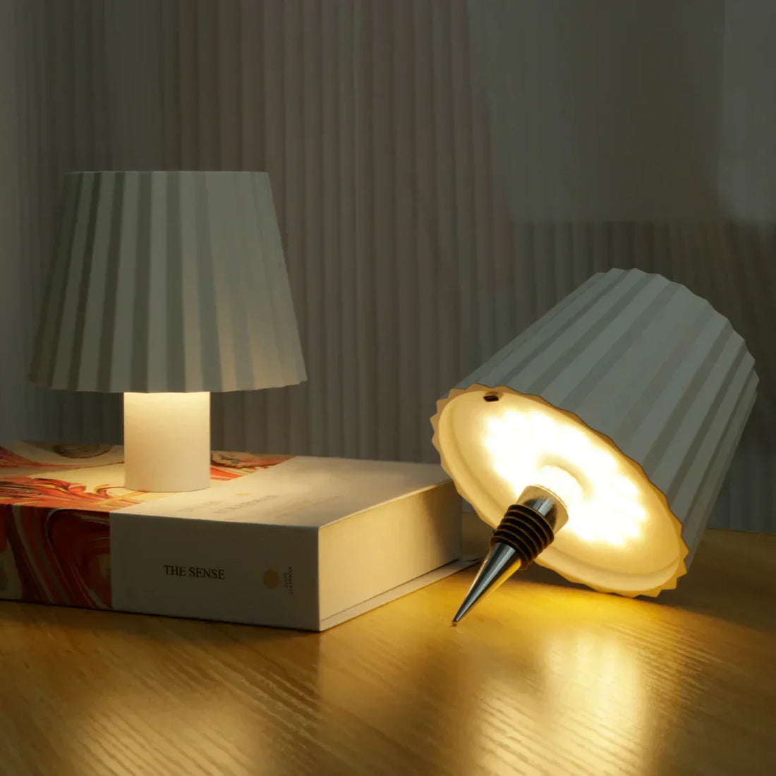 EcoGlow - LED Flesbordslampa med Hållbar Design och Varm Belysning