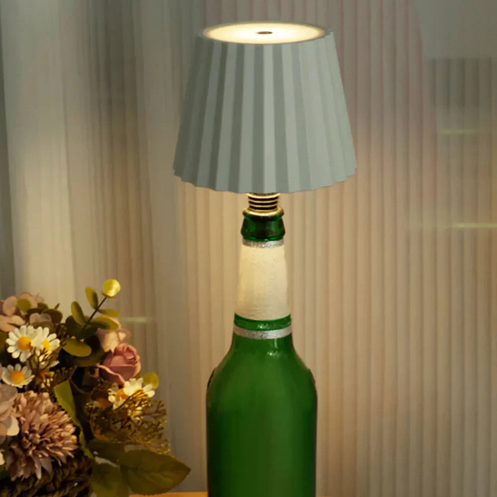 EcoGlow - LED Flesbordslampa med Hållbar Design och Varm Belysning