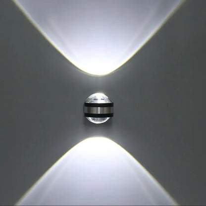 CrystalGlow – LYX LED Vägglampa med Kristaller